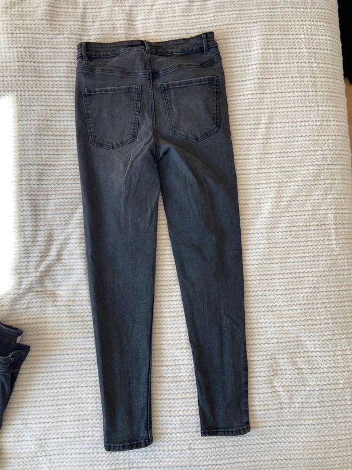 Lot de 2 Jeans / Taille 42 - photo numéro 3