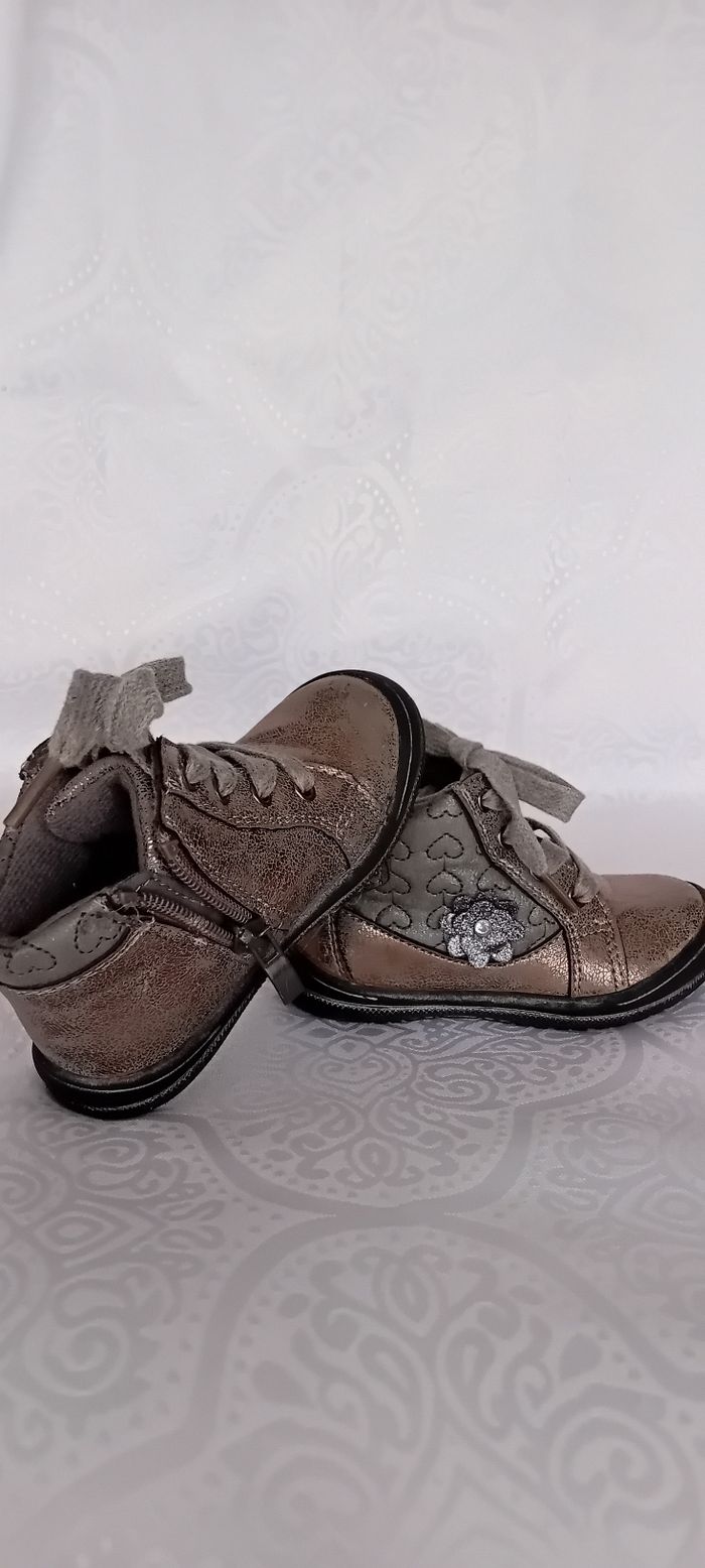 Chaussures bébé pointure 21 - photo numéro 3