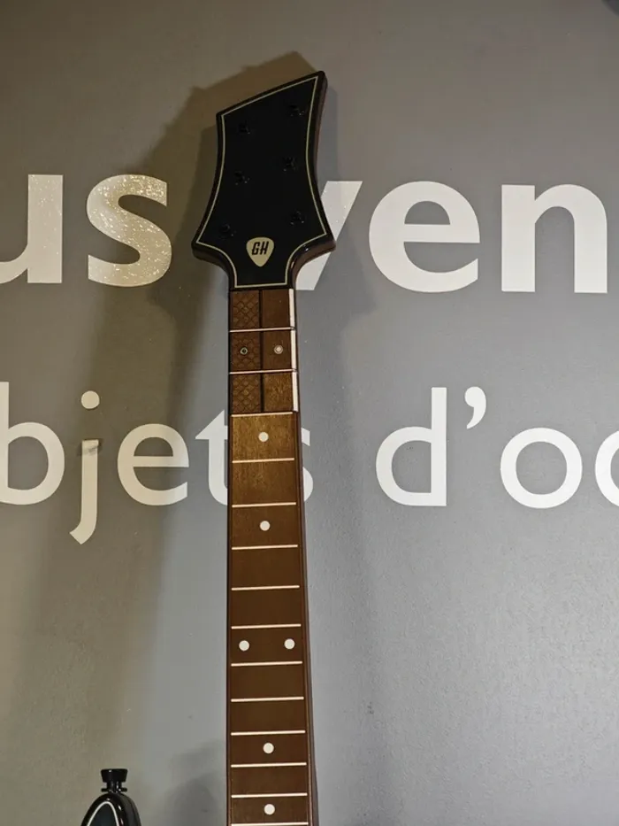 Pack Guitar Hero Live jeu & guitare pour Xbox 360 - photo numéro 5