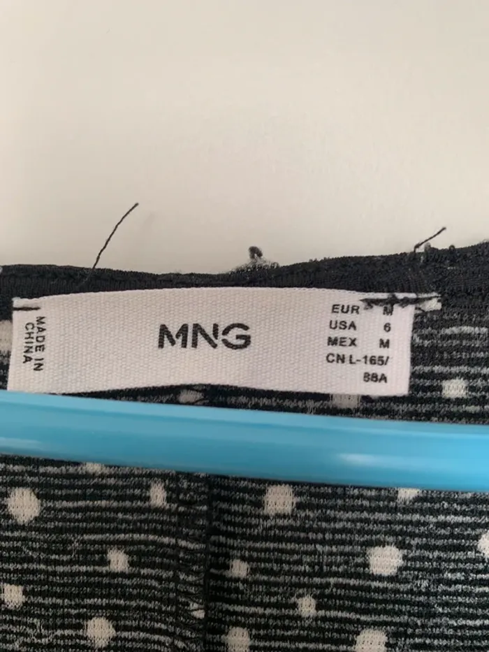 Petite robe noire Mango (noir), M / 38 / 10 💜 - photo numéro 4