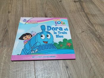 Dora et le train bleu