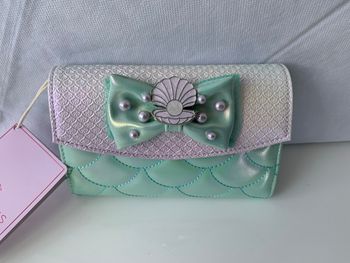 Portefeuille Loungefly Ariel Iridescent