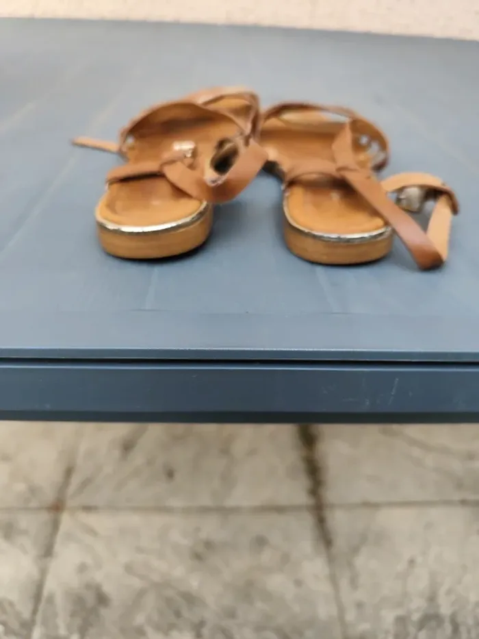 Nu-pieds taille 37 - photo numéro 3
