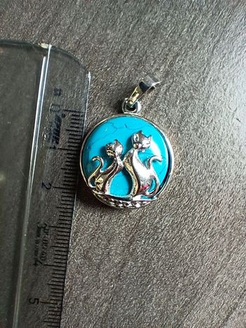 Pendentif chat couleur turquoise
