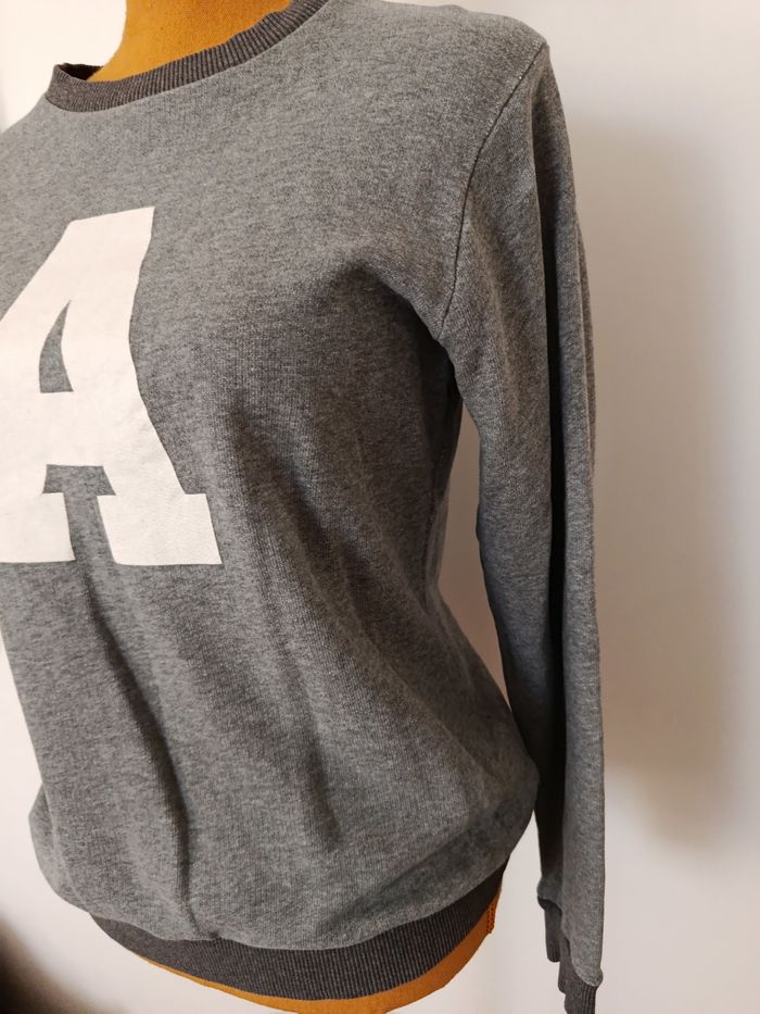 Sweat Sézane gris à lettre A – Style casual et confort absolu.Taille M. - photo numéro 8