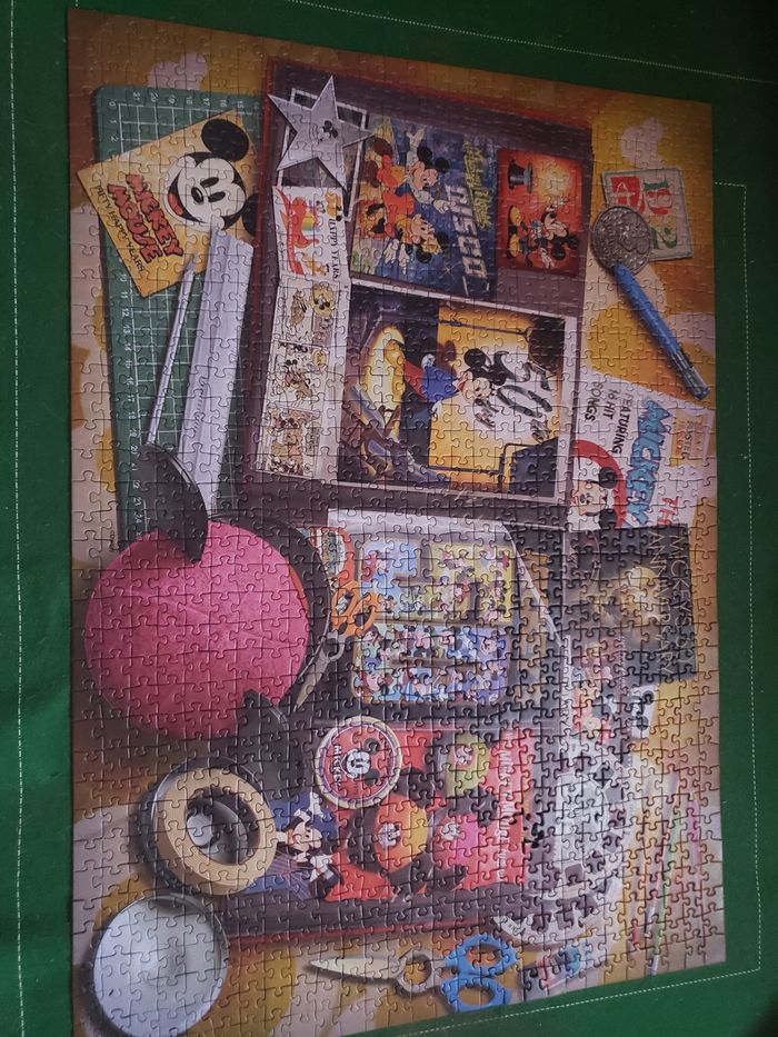Puzzle 🎀 Mickey Mouse 1000 pièces 12€ - photo numéro 4