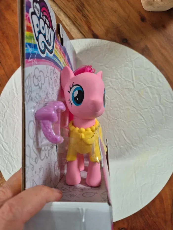 Hasbro - my little pony - figurines Pinkie Pie - photo numéro 3
