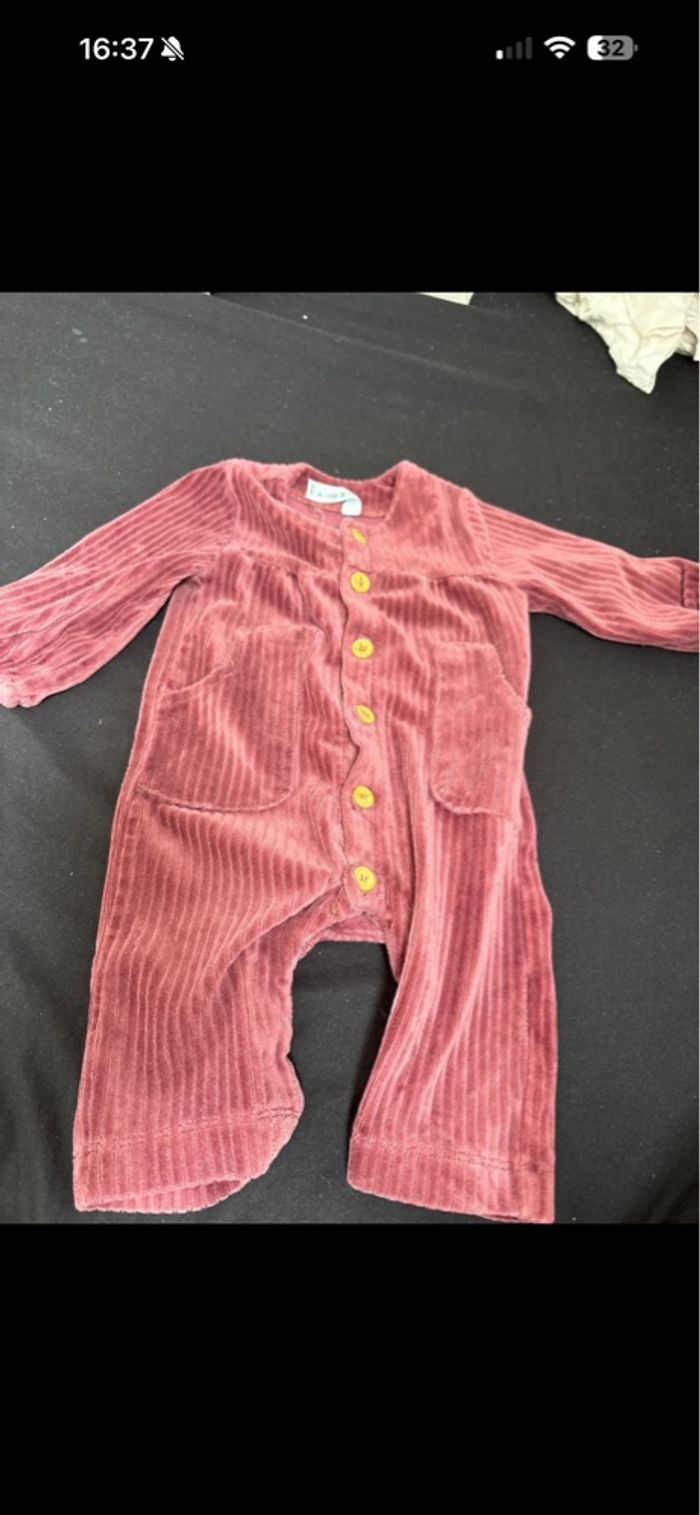Combinaison bébé - photo numéro 1