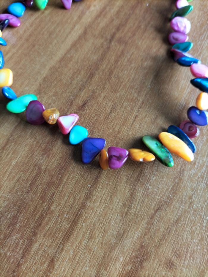 Collier ras de cou de perles nacrées multicolores 40cm de long - photo numéro 4