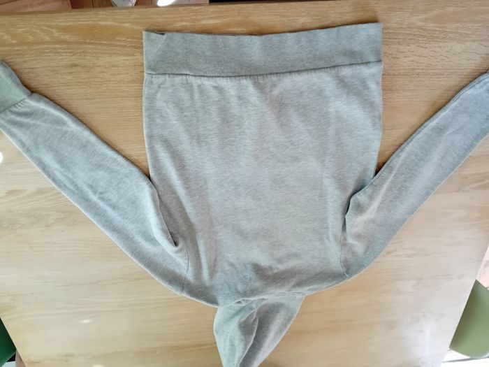 Sweat à capuche Jack&Jones garçon S - Très bon état - photo numéro 2