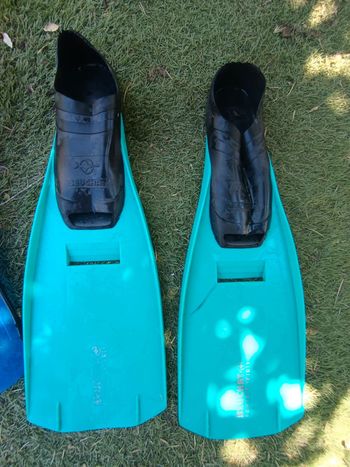 Palmes Beuchat turquoise homme ou femme taille 42-43