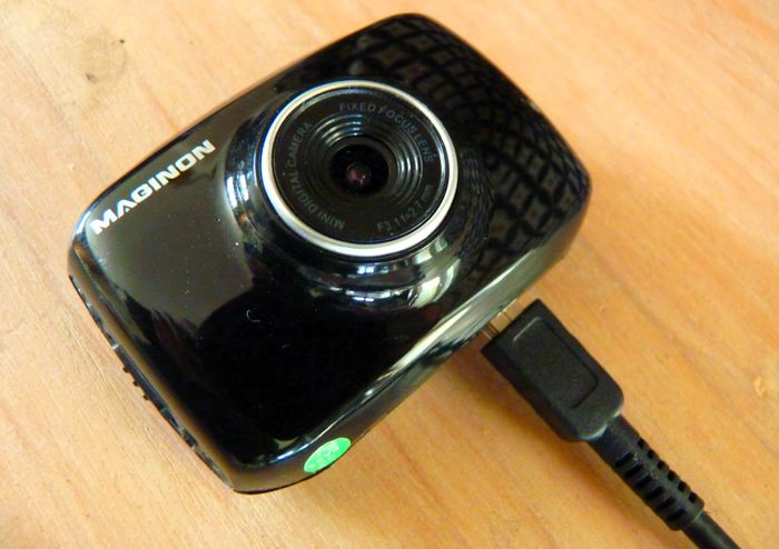 Camera video sport Maginon AC 500 Touch Supra HD + protection vacances TBE - photo numéro 3