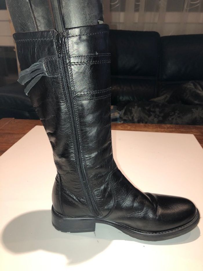 Bottes pointure 34 - photo numéro 3
