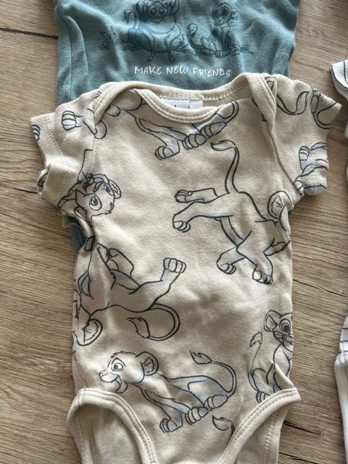 Lot de 4 bodies MC 3 mois - photo numéro 3