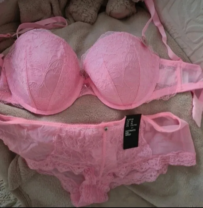 Ensemble lingerie rose clair H & M Neuf - photo numéro 7