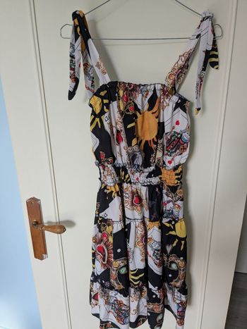 Robe chic à bretelles. Style Italia. Taille S/M