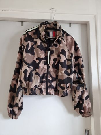 Blouson fin
