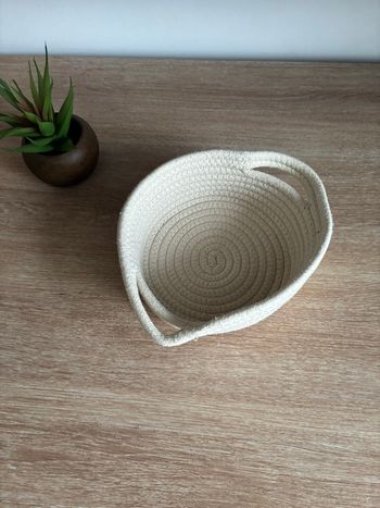 Panier beige Lovevery 