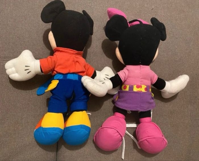 Lot peluches Mickey et Minnie d’apprentissage - photo numéro 2