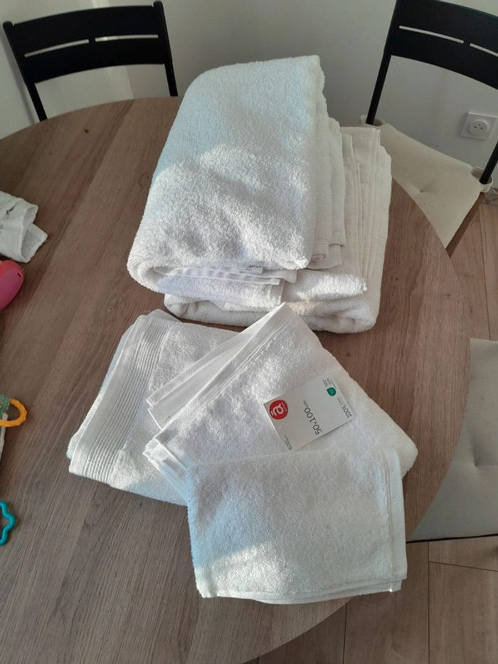 Lot serviettes neuves