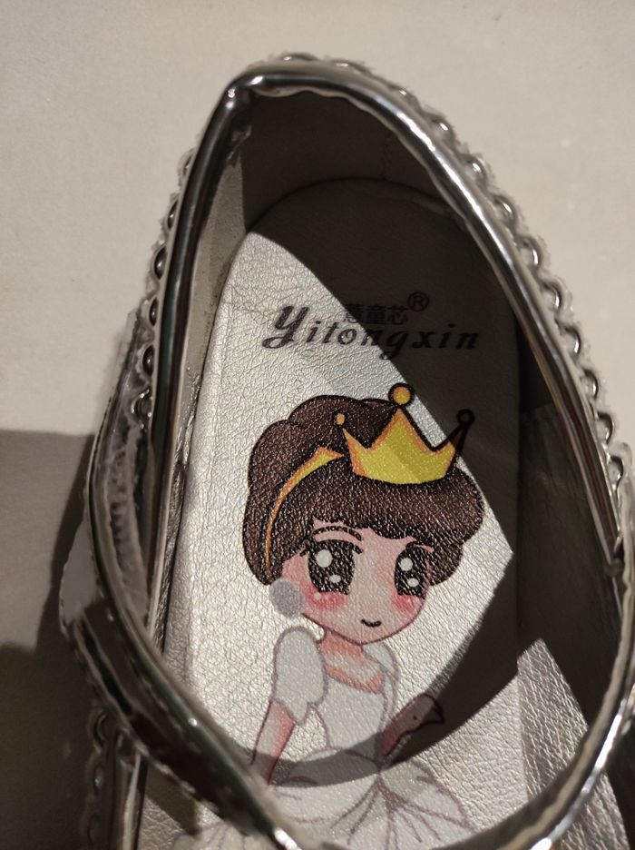 Chaussure princesse paillettes argentees 32 - photo numéro 3