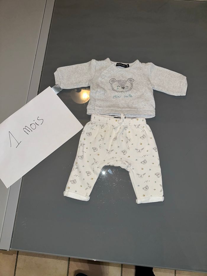 Lot vêtements bébé garçon – 1 mois – 34 pièces - photo numéro 5