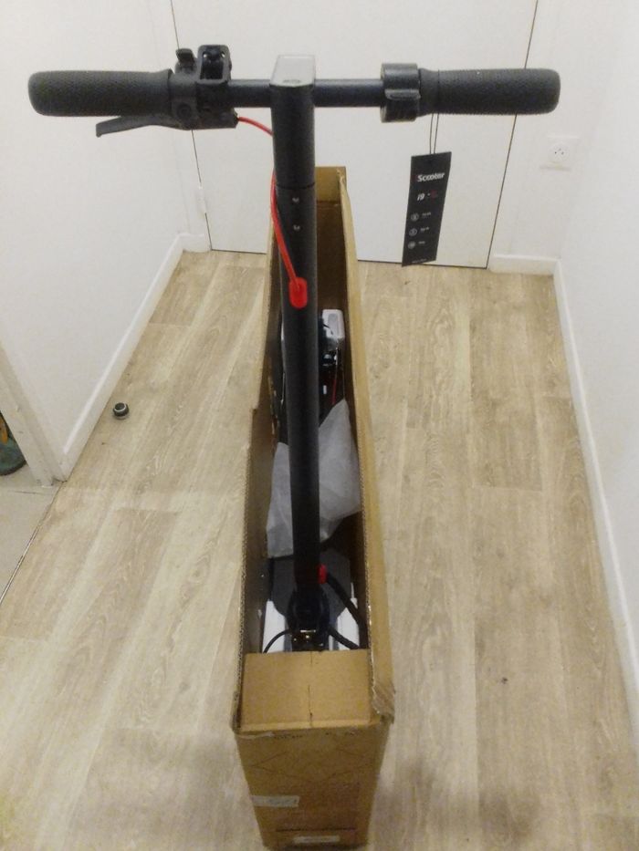 Trottinette électrique  neuve première main jamais été utilisée 500 watt  35 km/h 90 km d'autonomie - photo numéro 9