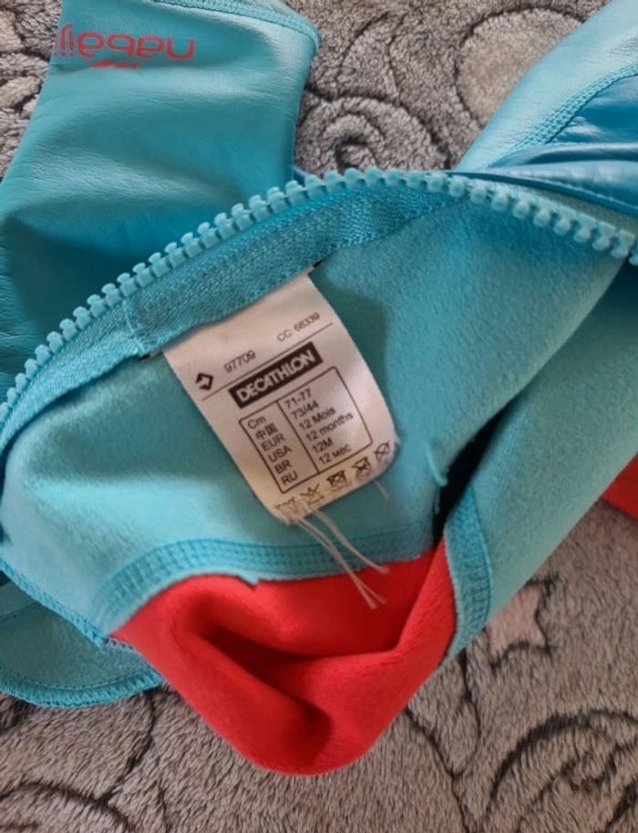 Combi anti UV 12 mois  71/77 cm - photo numéro 5