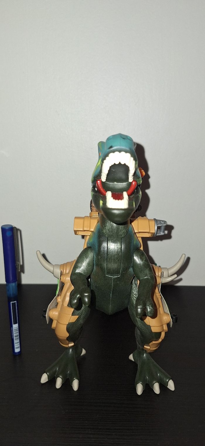 T-Rex playmobile avec son armure taille 20 cm - photo numéro 6