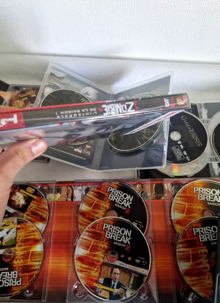 Lot de 9 coffret dvd de serie - photo numéro 9