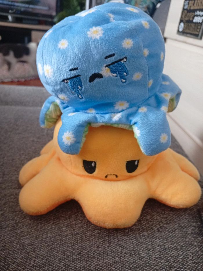Lot 2 peluches pieuvre reversibles - photo numéro 2