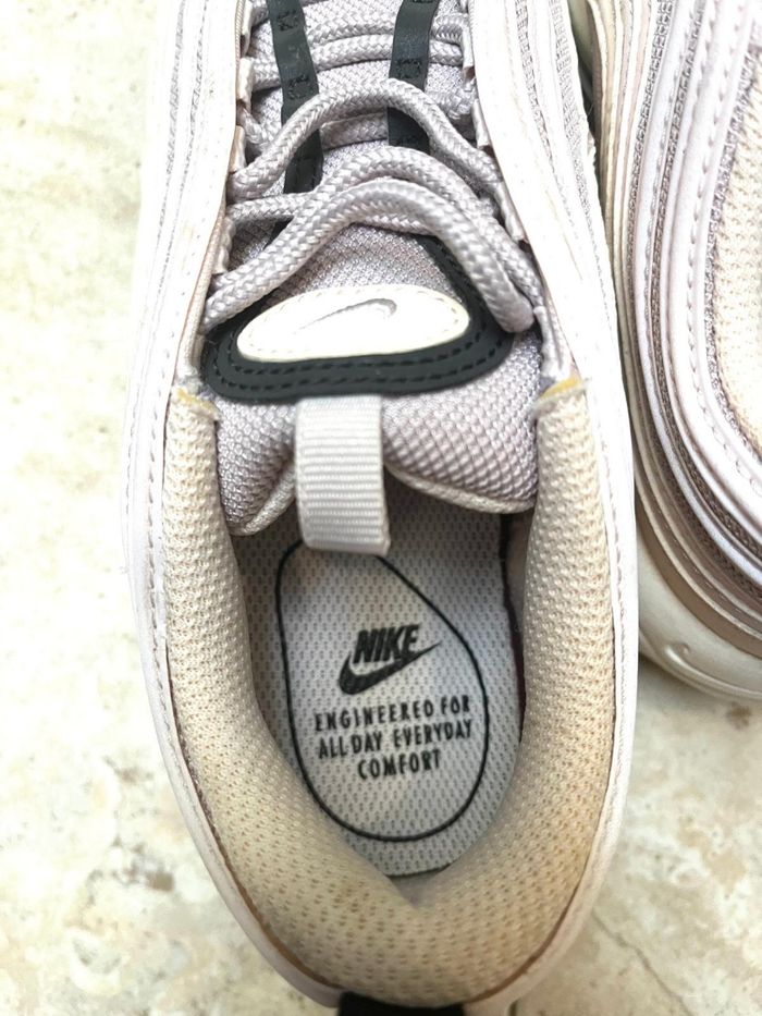 Chaussures nike - photo numéro 5