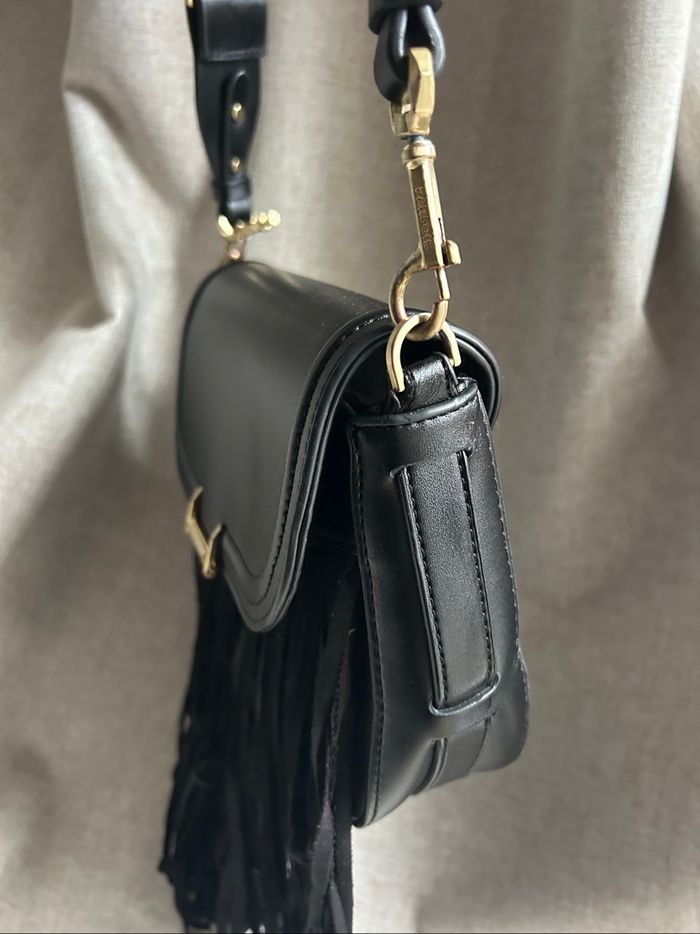 Sac noir à franges de la marque Parfois - photo numéro 4