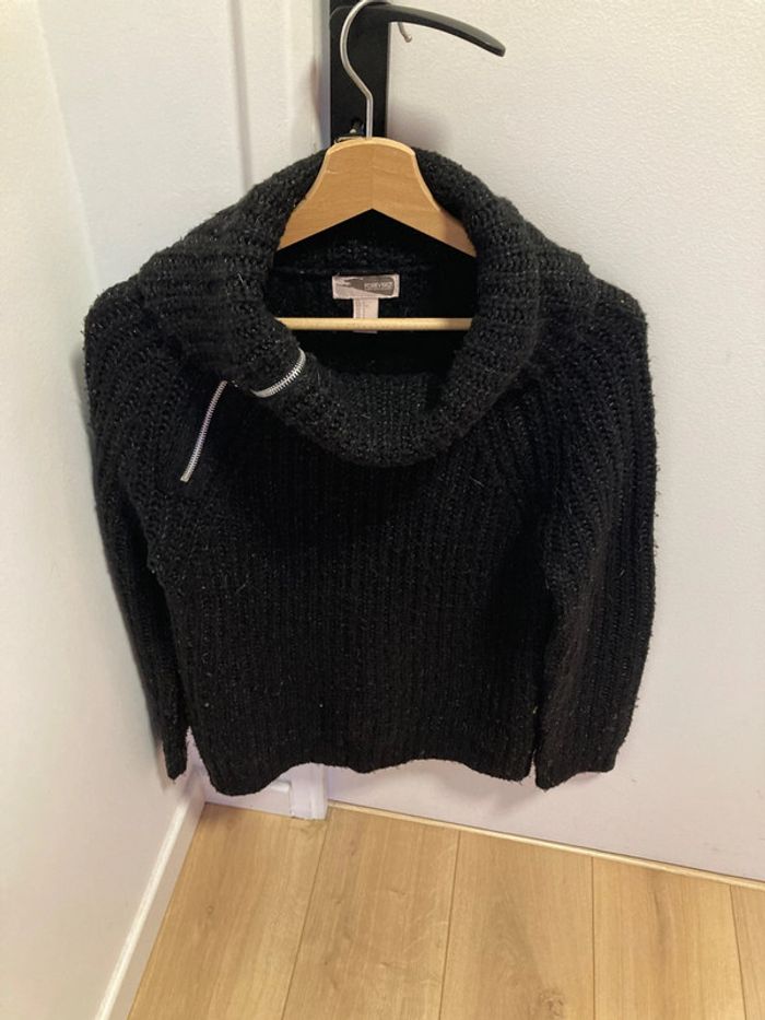 Pull col roulé noir
