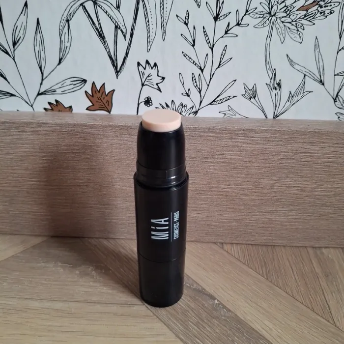 Base de maquillage Sos magic stick Mia - photo numéro 2