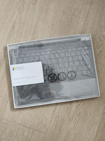 Microsoft clavier Signature Cover Alcantara - Surface Pro