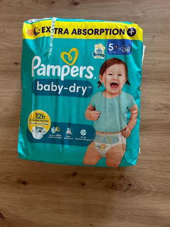 Couche Pampers 5+