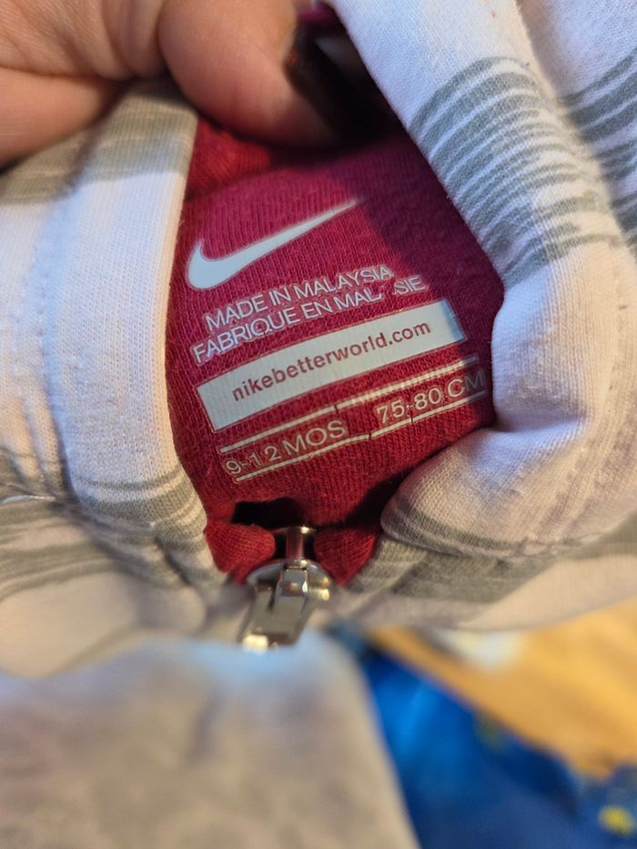 Veste Nike 12 mois - photo numéro 3
