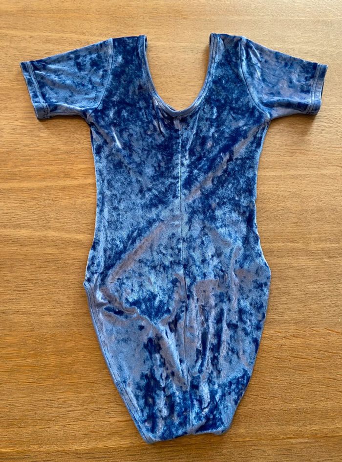 Justaucorps manches courtes en velours bleu taille 14 ans. - photo numéro 4