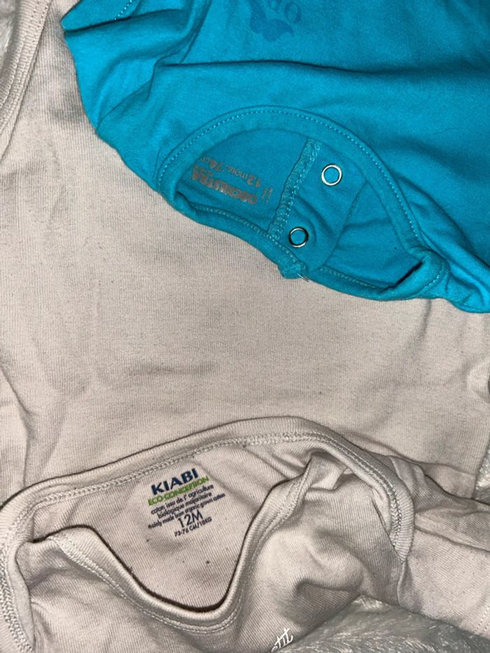 2 bodys manches courtes - photo numéro 3