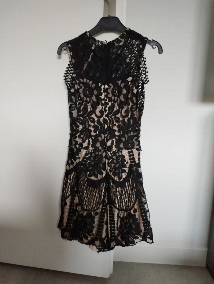 Combishort en dentelle - photo numéro 4