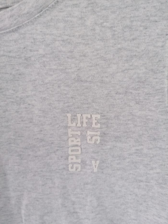 Tee-shirt décathlon taille 12-13ans - photo numéro 2