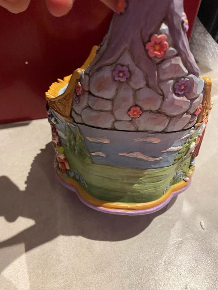 Panier de Pâques oeuf disney traditions figurine blanche neige - photo numéro 4