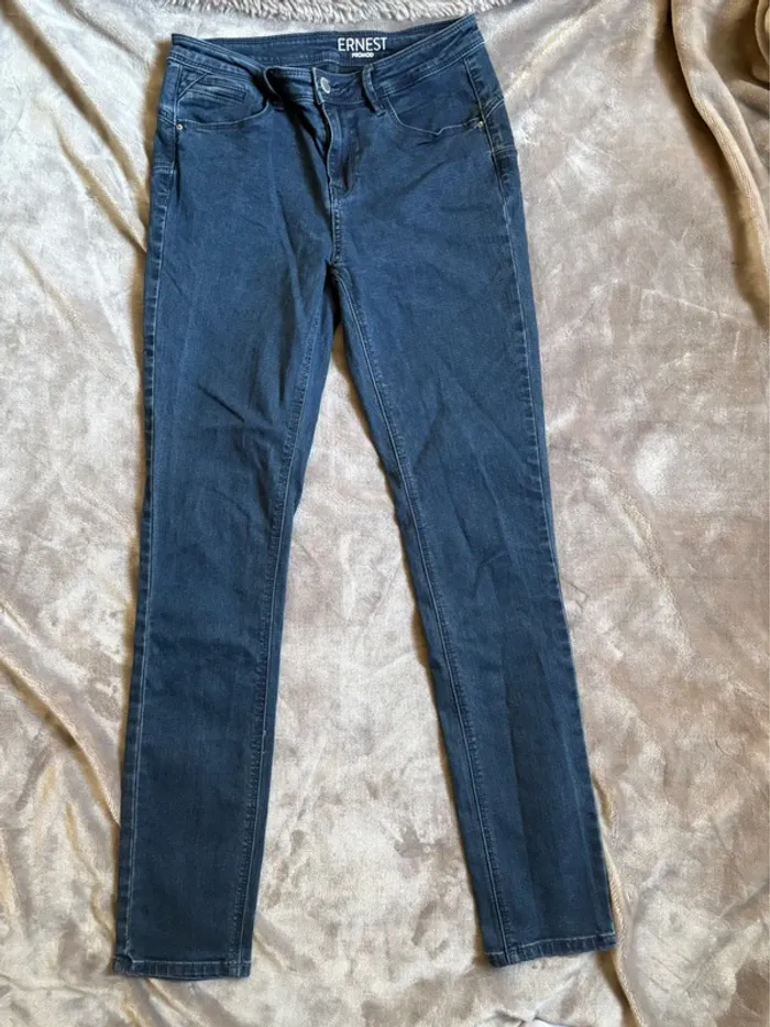 Jean femme taille 34 - photo numéro 2