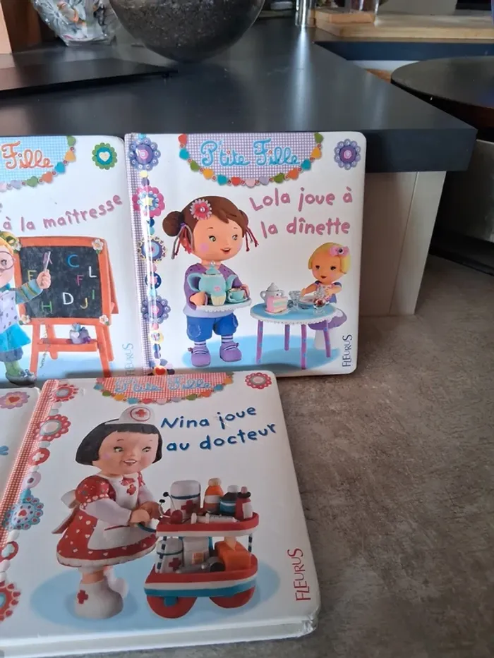 Lot de 5 livres petites filles - photo numéro 3
