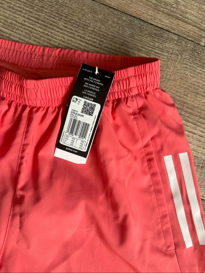 Short Adidas rose homme sport neuf - photo numéro 2