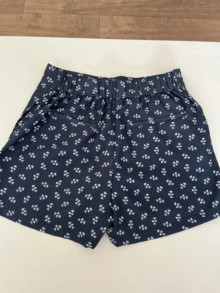 Short habillé - photo numéro 2