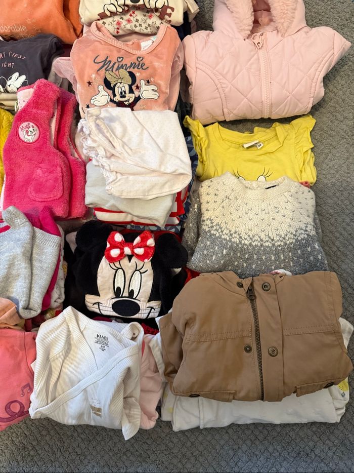 Gros lot vêtements fille O,1,3,6,9 mois - photo numéro 6