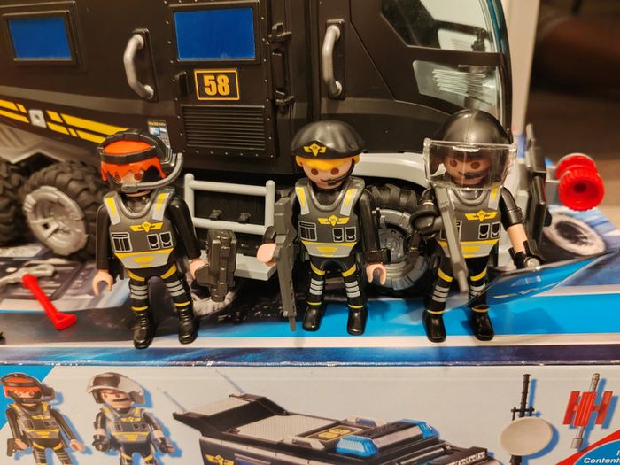 camion policiers d'élite Playmobil - photo numéro 2
