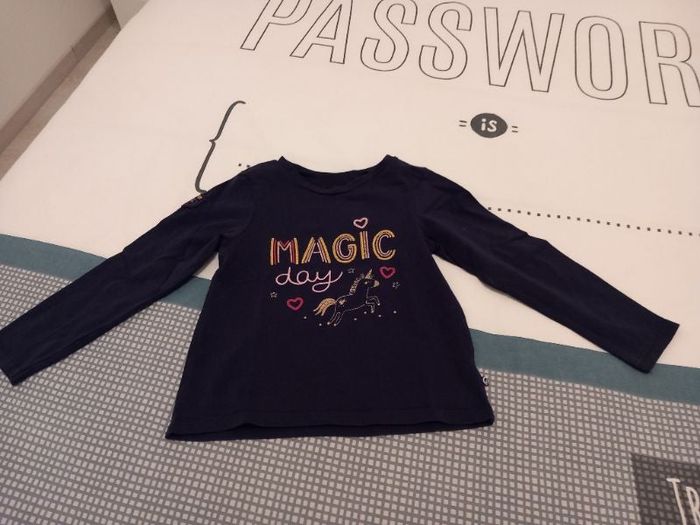 Vends Tshirt manches longues